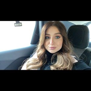 Meet your Posher, Alessya